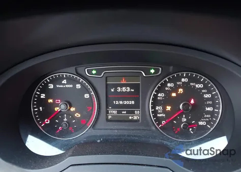 2015 Audi Q3 2.0T Premium Plus из США, поврежденный, VIN WA1GFCFS9FR005932